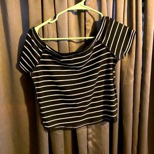 Off the shoulder crop